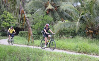 Vietnam to Cambodia cycle